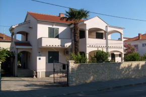 Отель Apartments Aurora  Задар